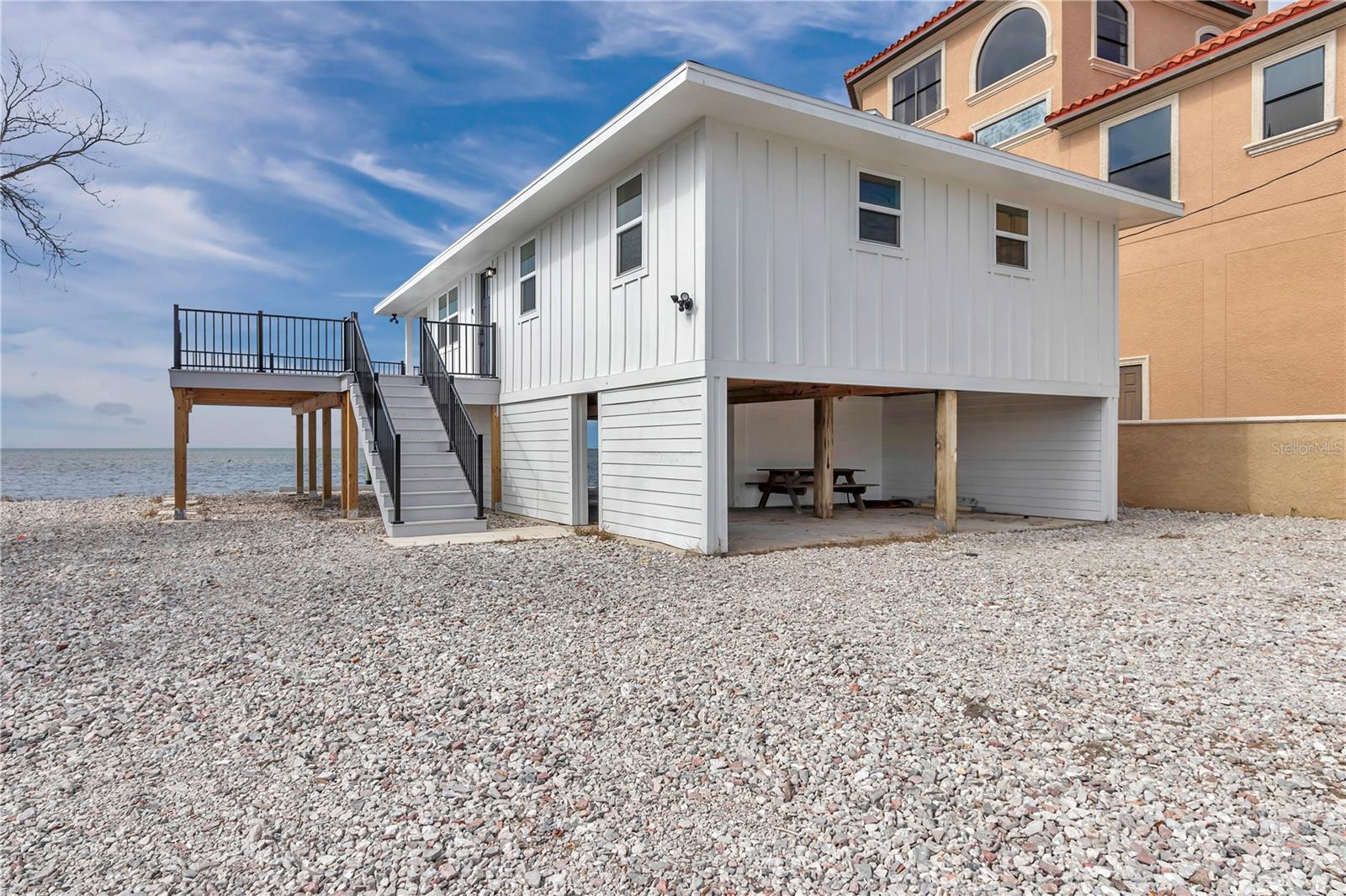 6417 Driftwood Dr Property Photo 1