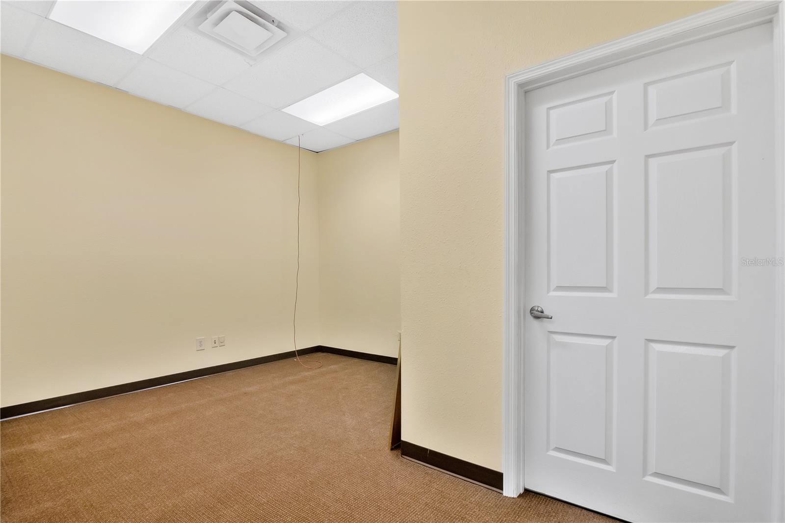 6421 Pinecastle Blvd #1 Property Photo 8