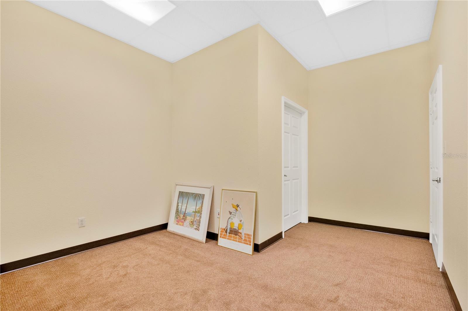 6421 Pinecastle Blvd #1 Property Photo 9