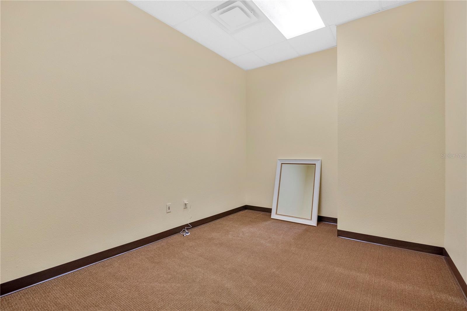 6421 Pinecastle Blvd #1 Property Photo 11