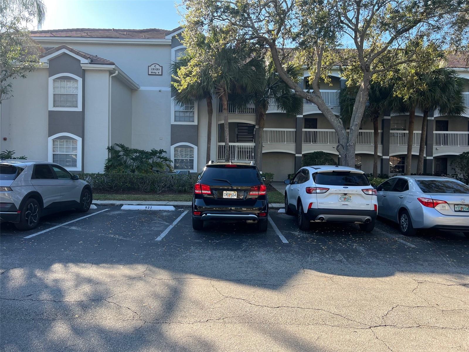 13929 Fairway Island Dr #822 Property Photo