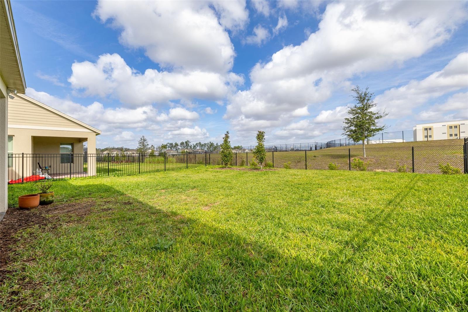 18339 Oliver Twist Way Property Photo 43