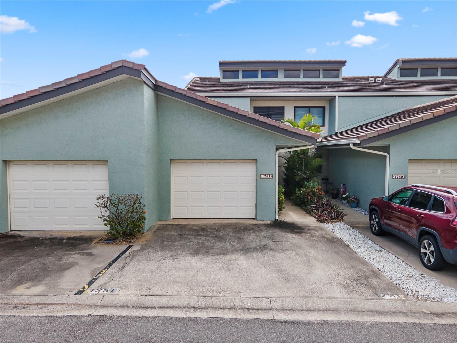 1251 Beachside Ln Property Photo