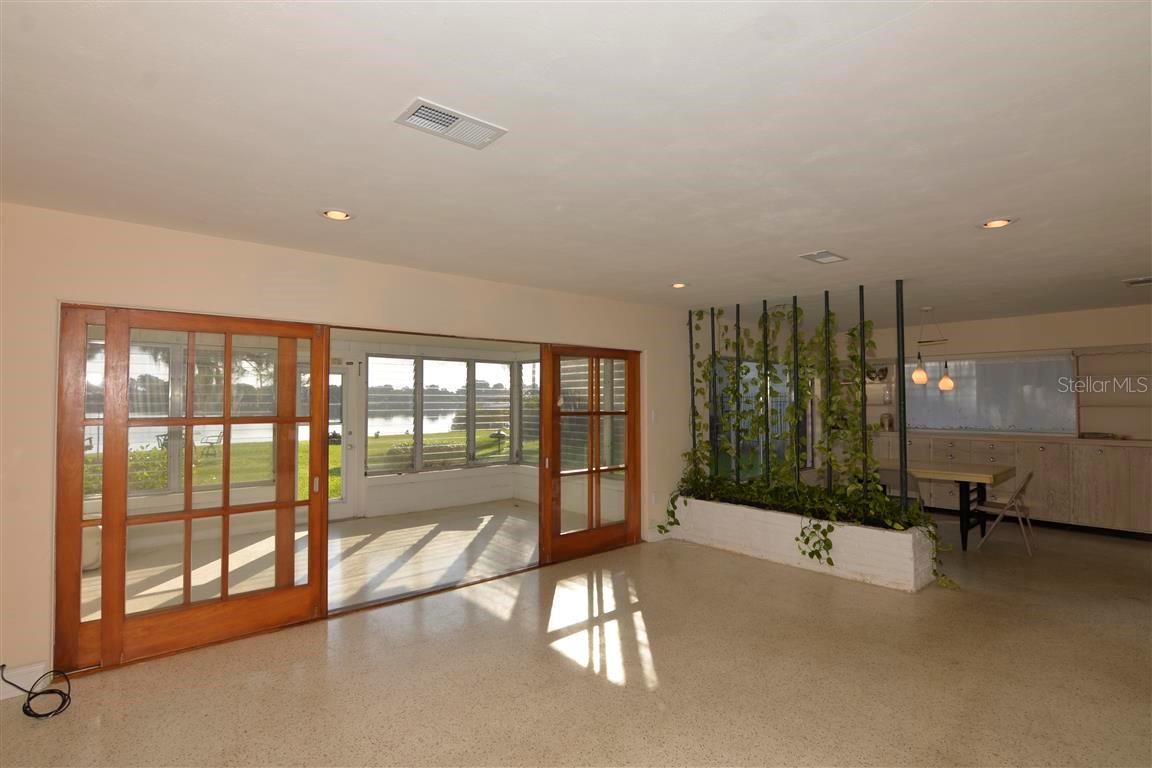 3045 Cecelia Dr Property Photo 7