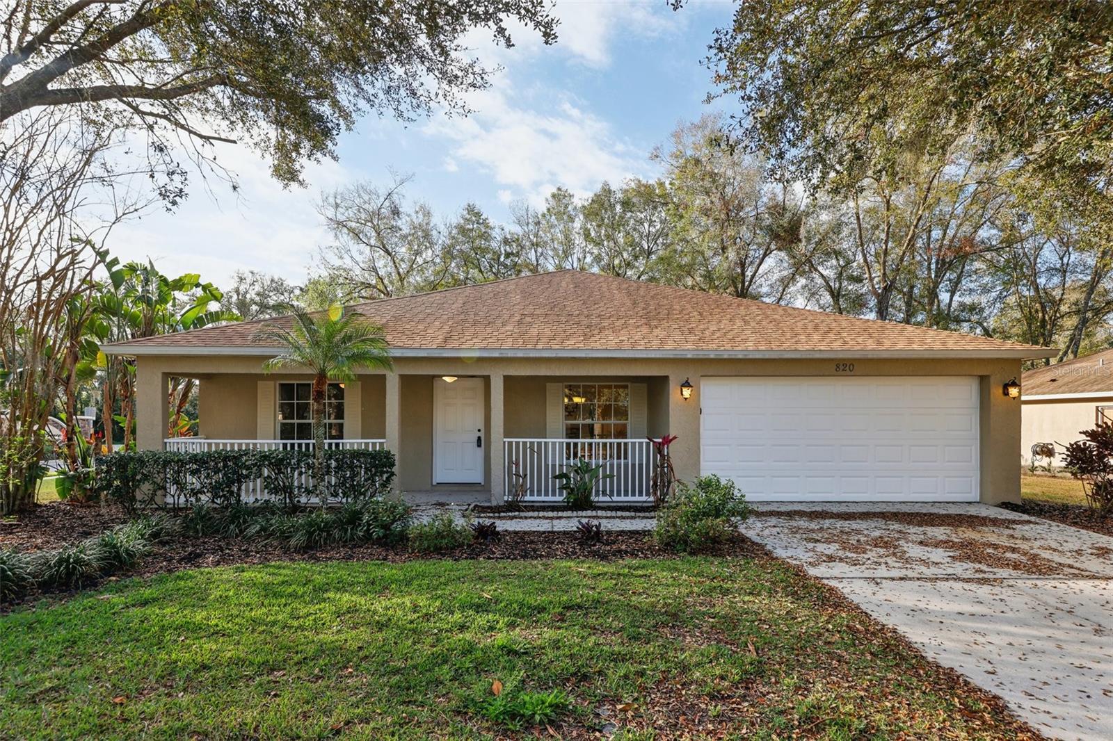 820 Cypress Oak Cir Property Photo
