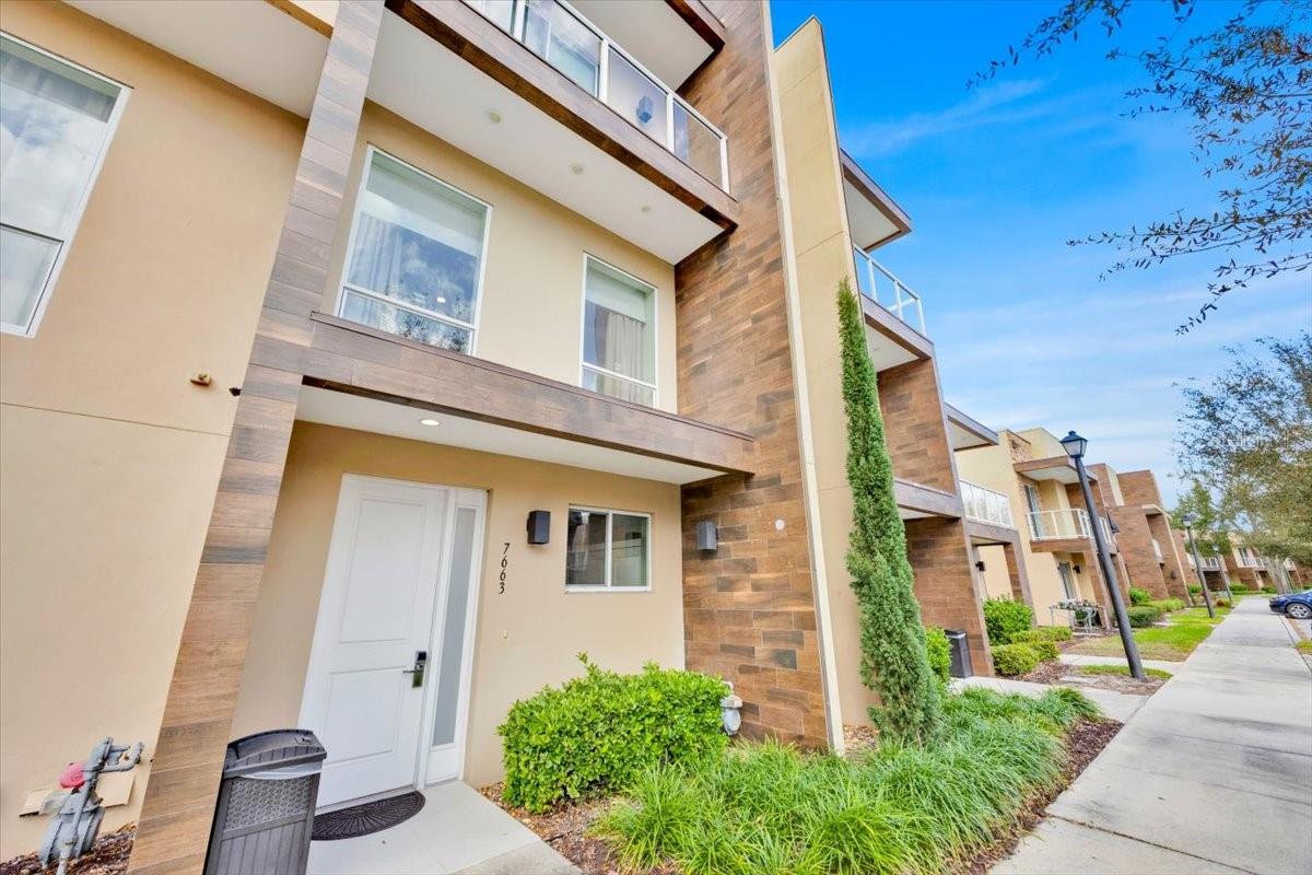 7663 Recife Dr Property Photo 2