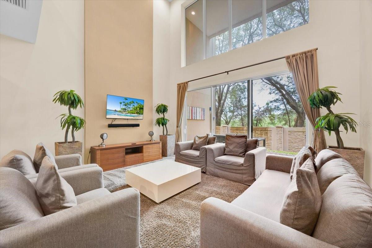 7663 Recife Dr Property Photo 10