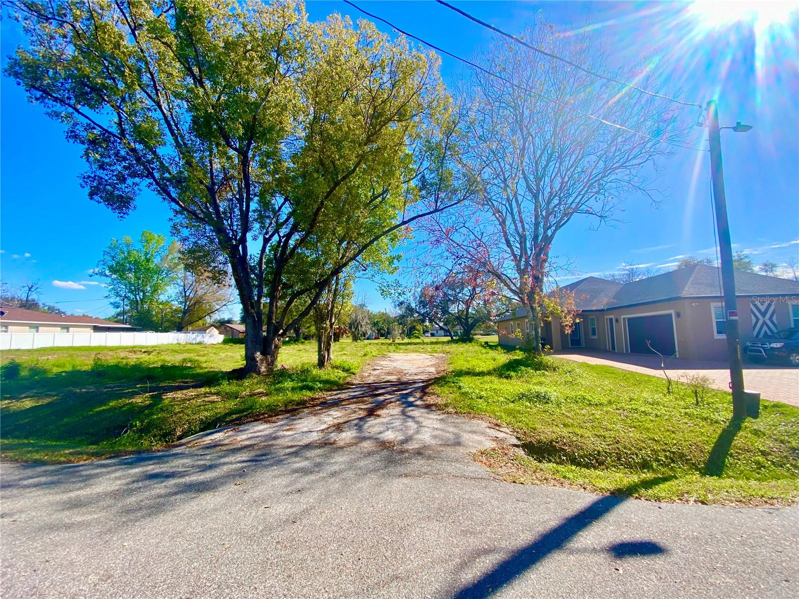 730 Magnolia St Property Photo