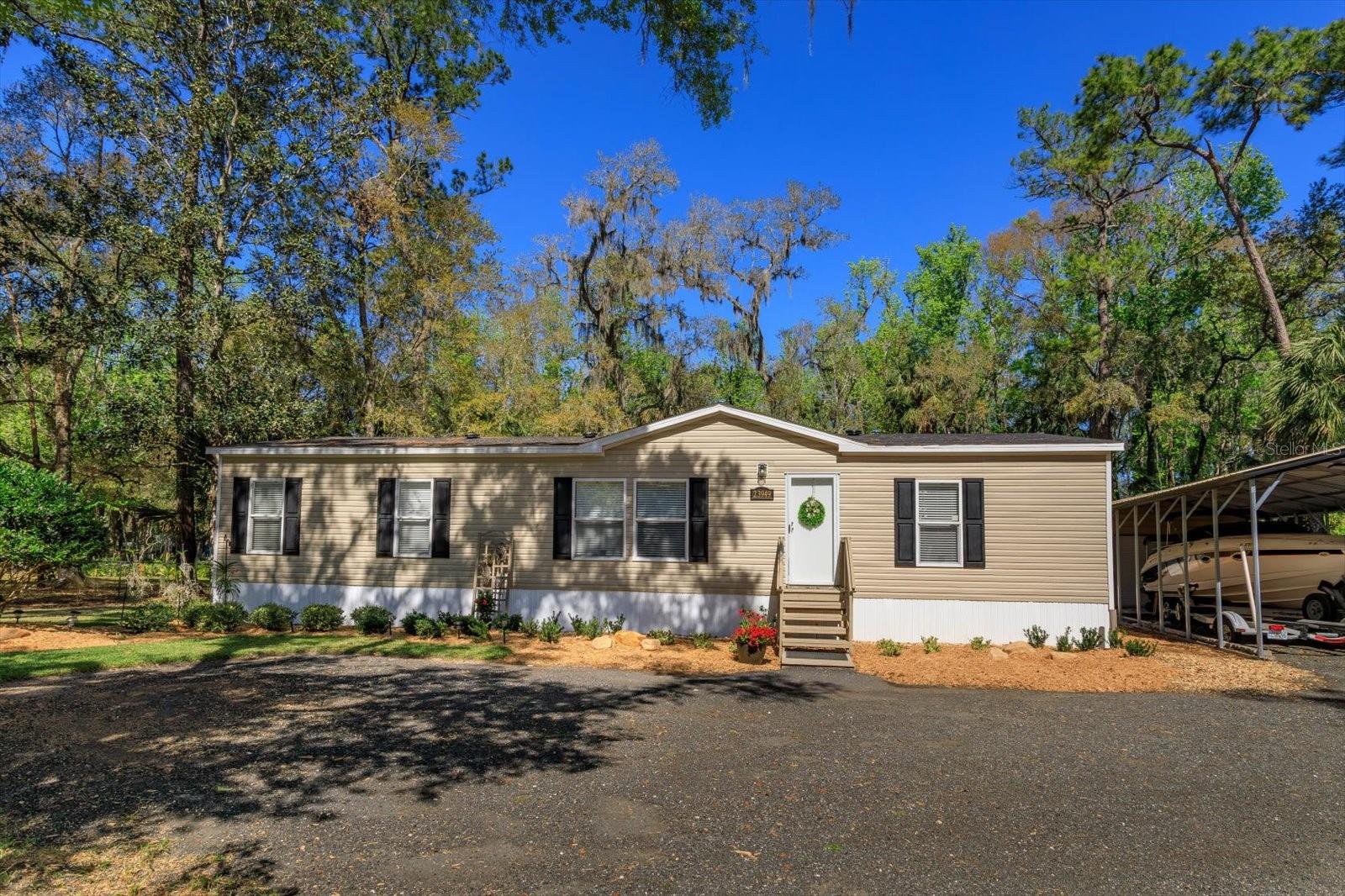 23949 River Rd Property Photo