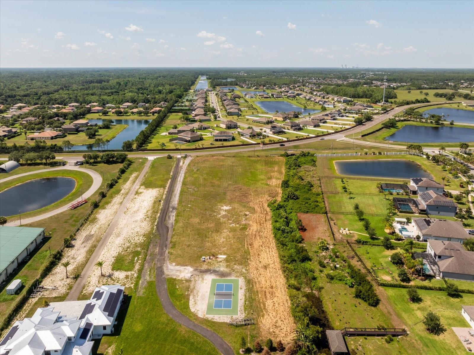 Lake Pickett Rd Property Photo