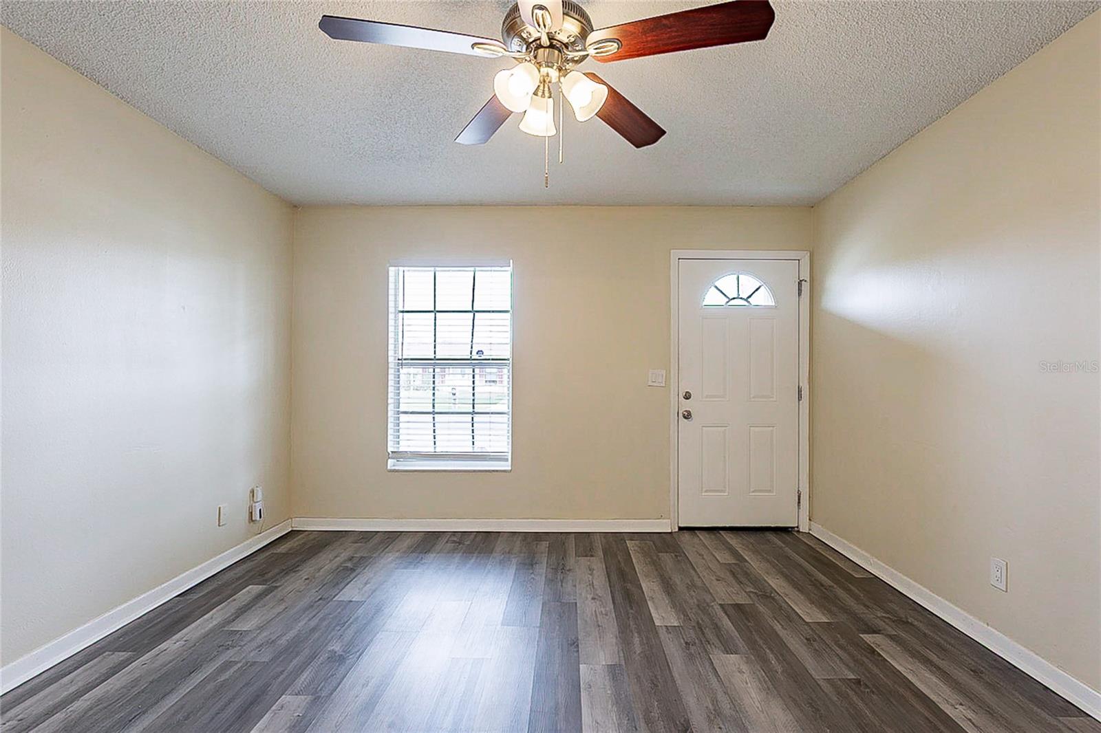 8528 Gold Ridge Cir Property Photo 2