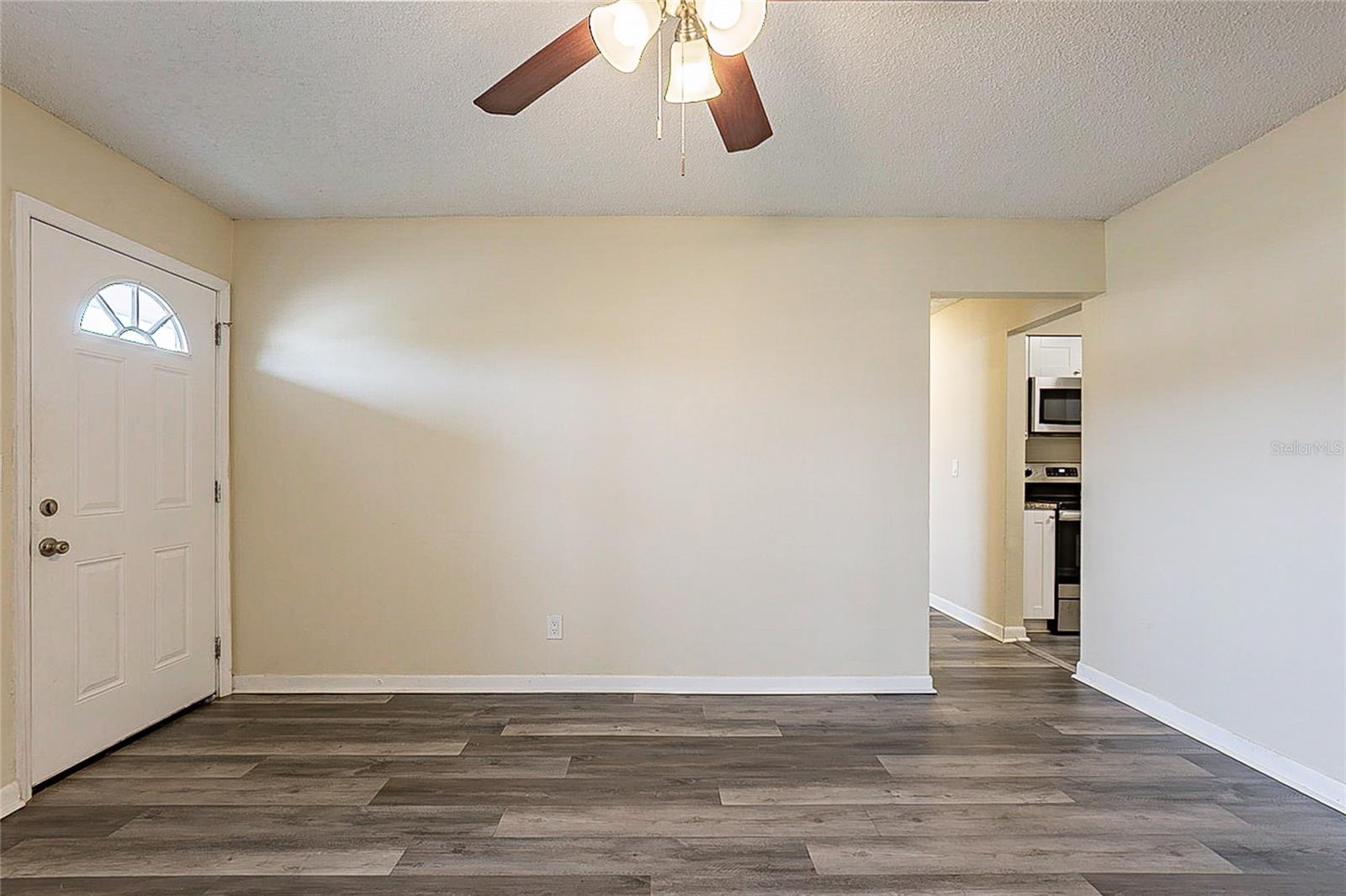8528 Gold Ridge Cir Property Photo 3