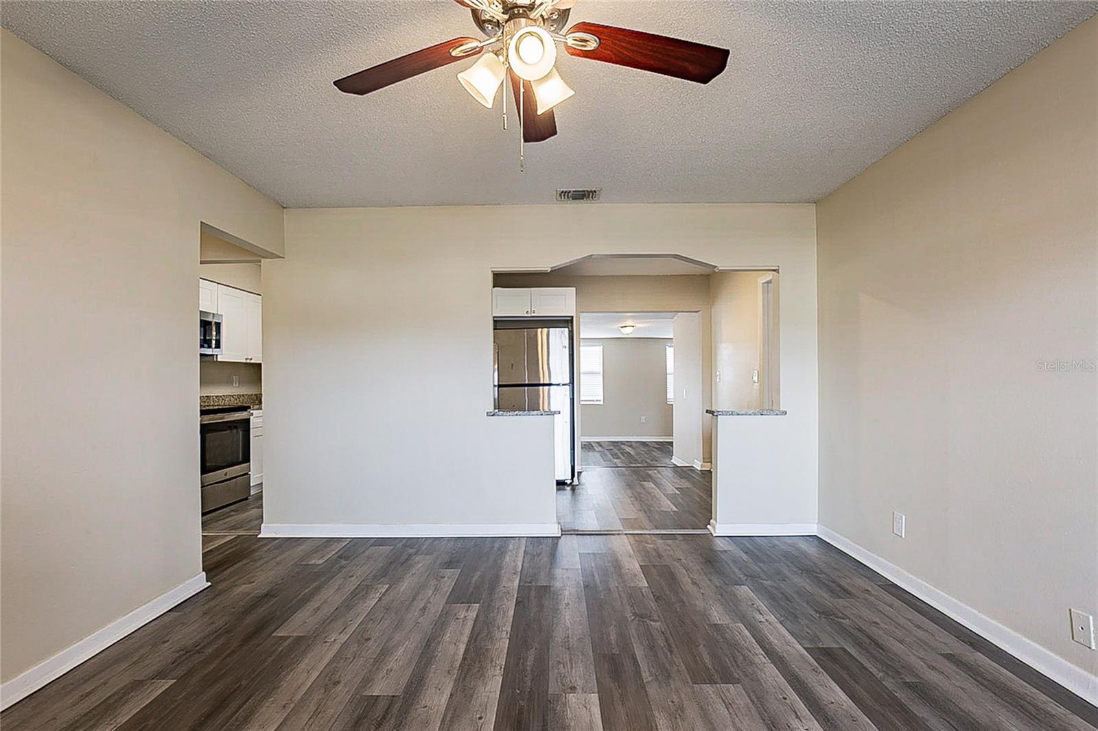 8528 Gold Ridge Cir Property Photo 4