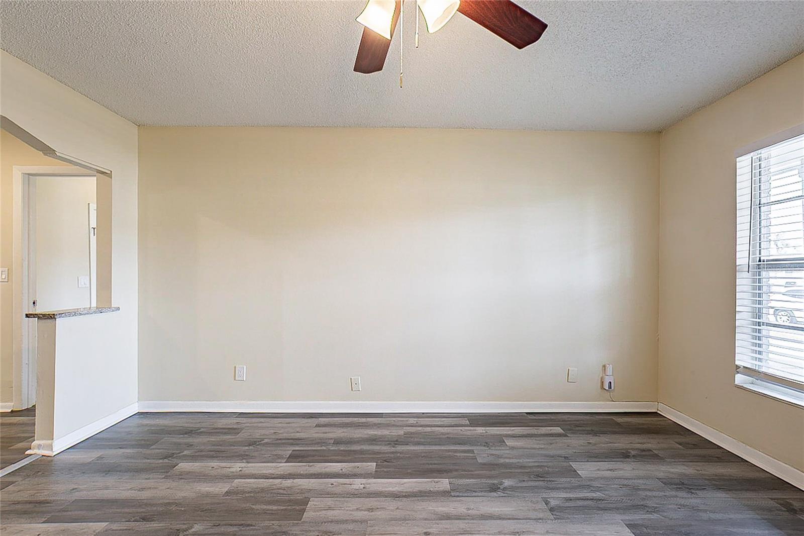 8528 Gold Ridge Cir Property Photo 5