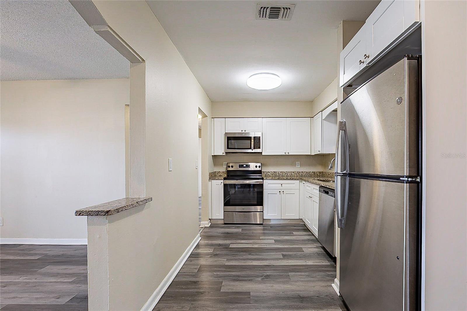 8528 Gold Ridge Cir Property Photo 8