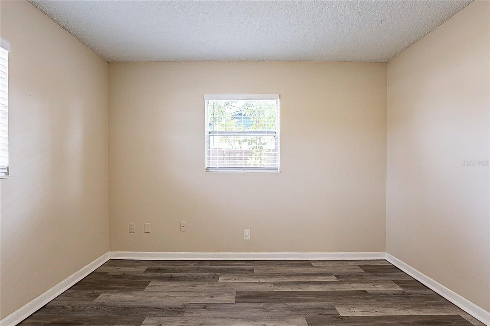 8528 Gold Ridge Cir Property Photo 16