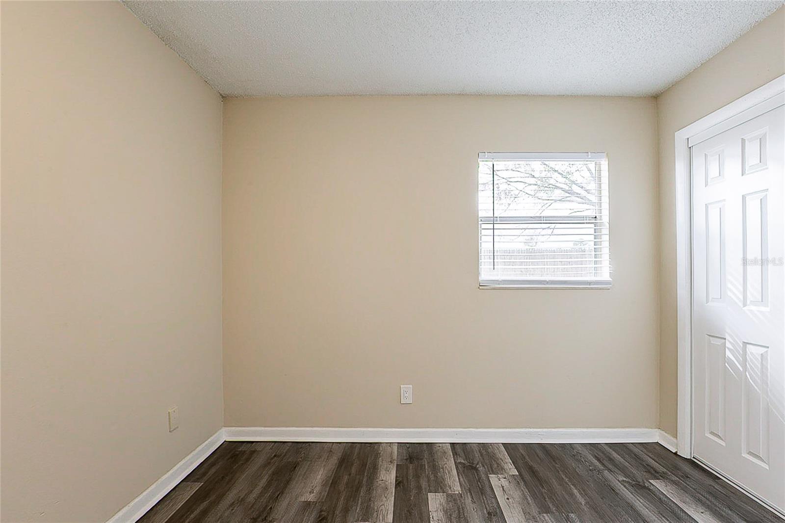 8528 Gold Ridge Cir Property Photo 17