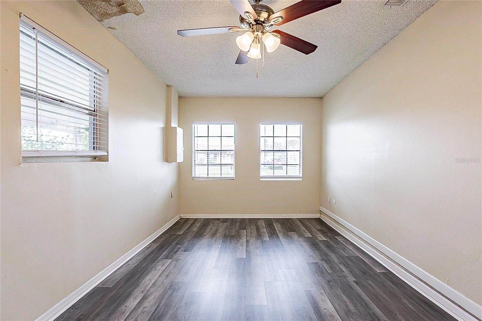 8528 Gold Ridge Cir Property Photo 25