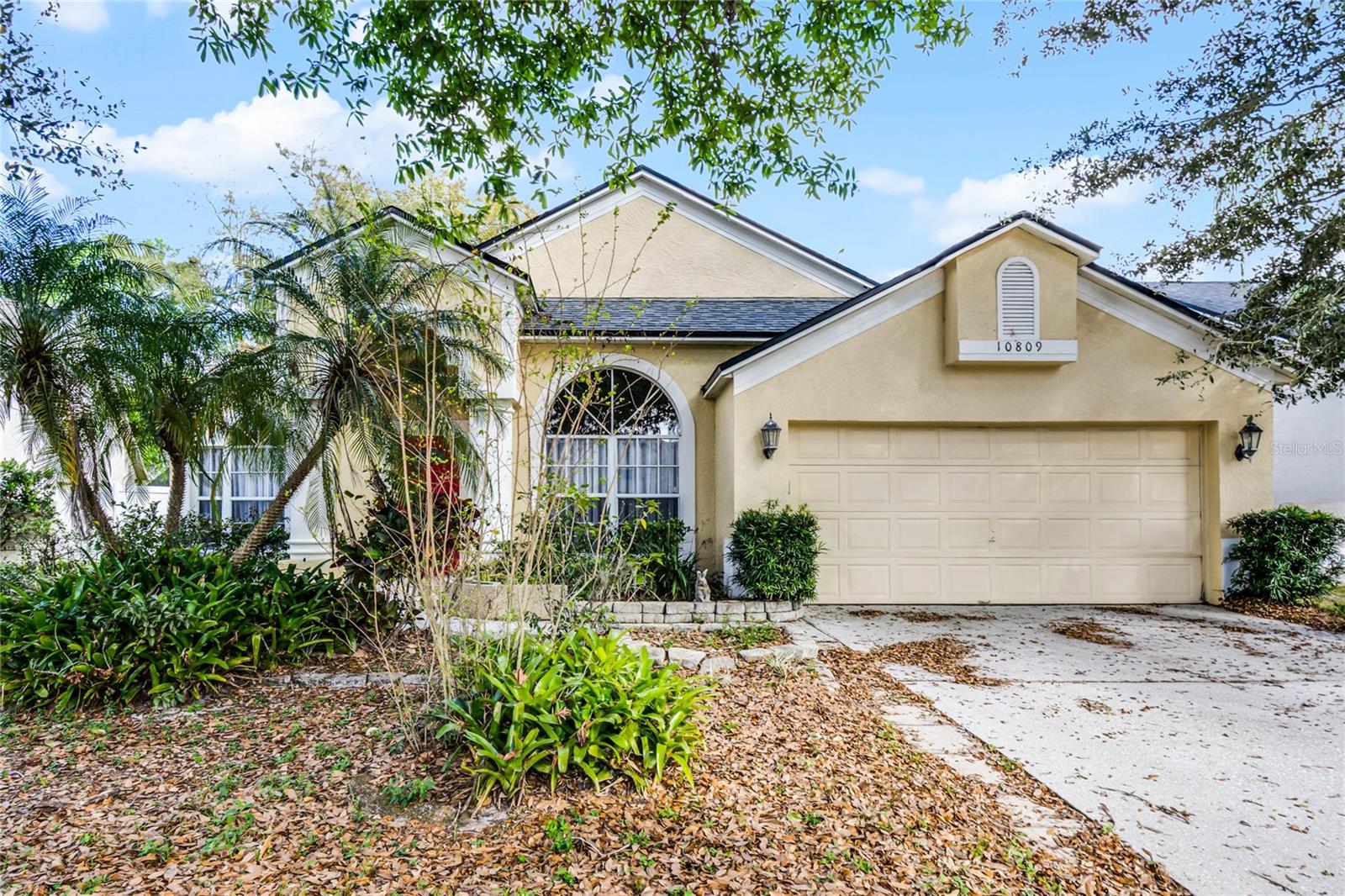 10809 Oak Glen Cir Property Photo