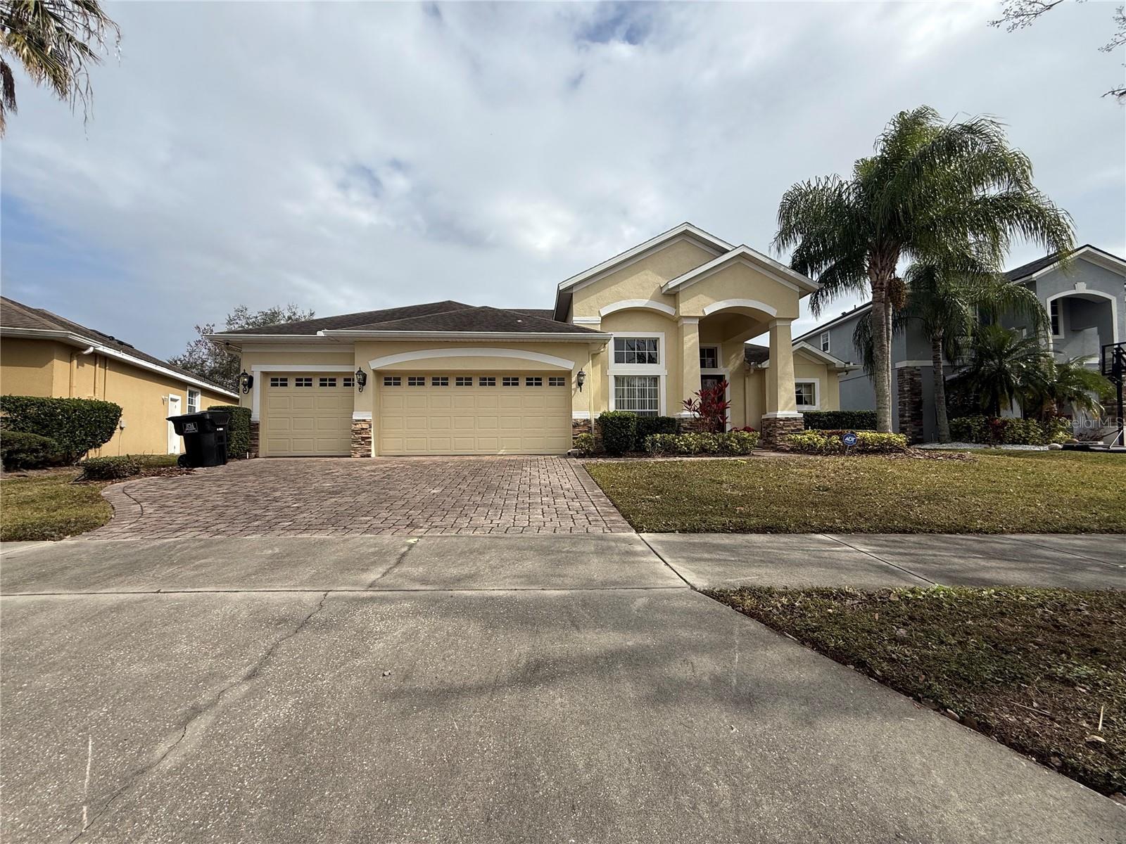 7443 Chelsea Harbour Dr Property Photo