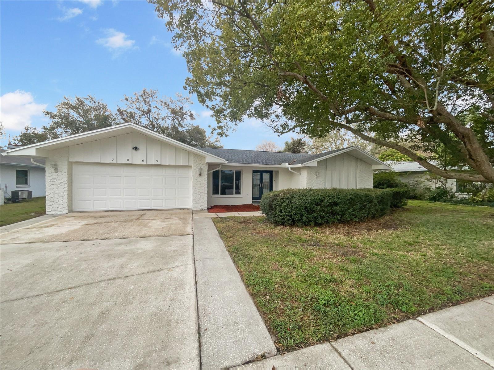 3069 Pin Oak Dr Property Photo 1