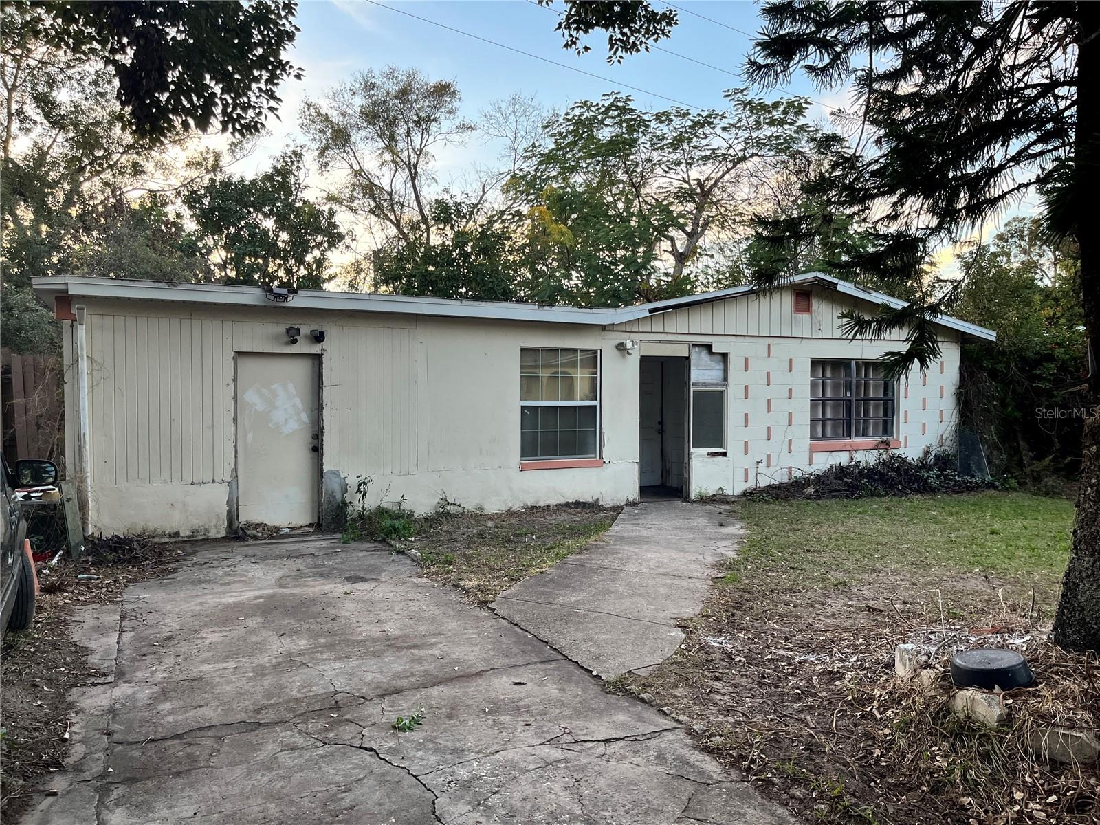 612 Acapulca Way Property Photo