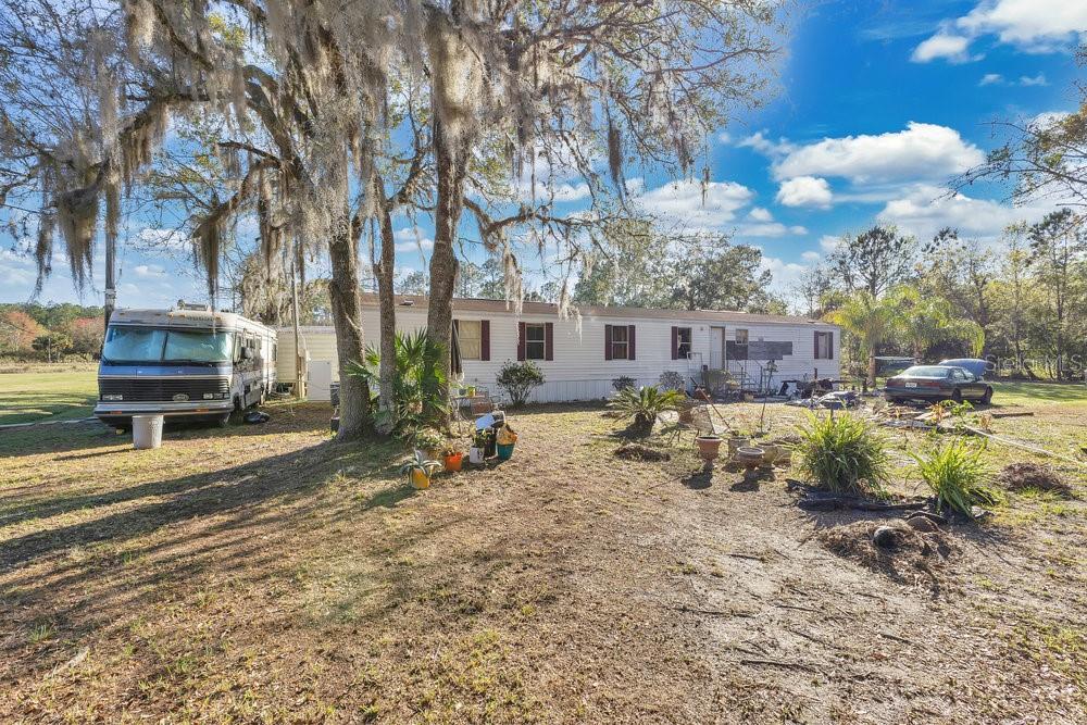 8225 County Road 208 Property Photo