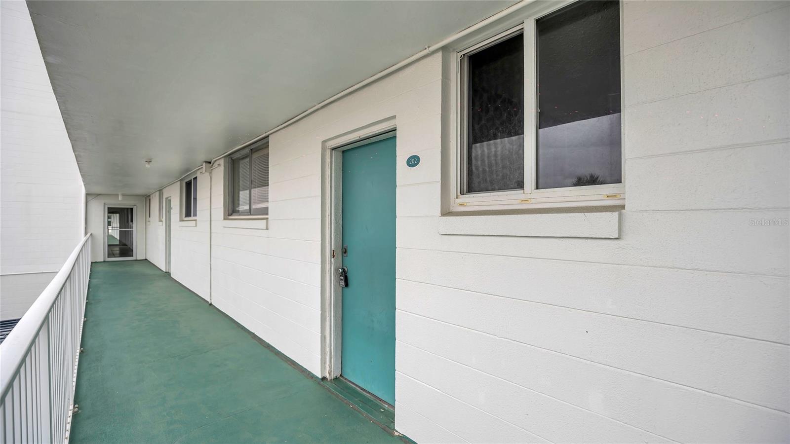2727 N Atlantic Ave #2020 Property Photo 3