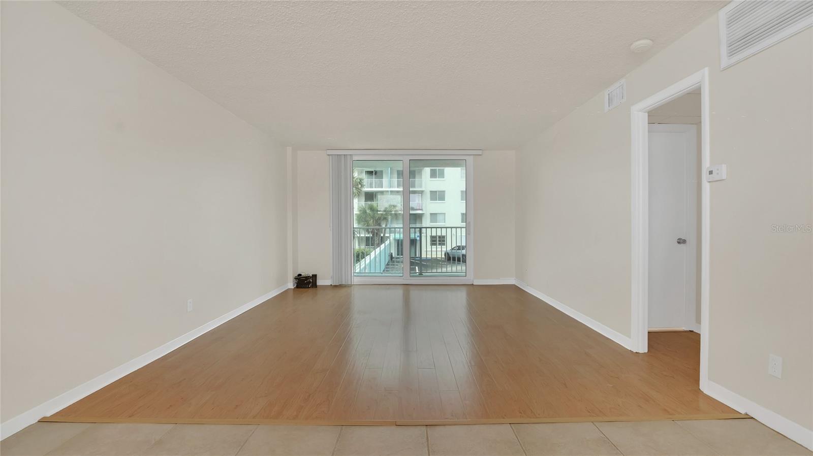 2727 N Atlantic Ave #2020 Property Photo 6