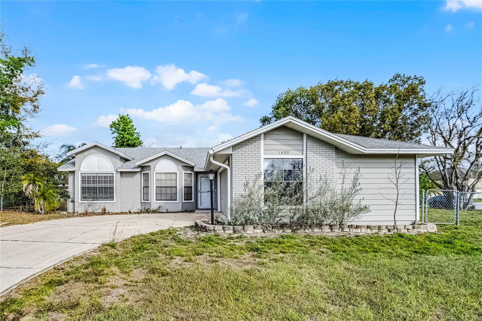 1499 Courtland Blvd Property Photo
