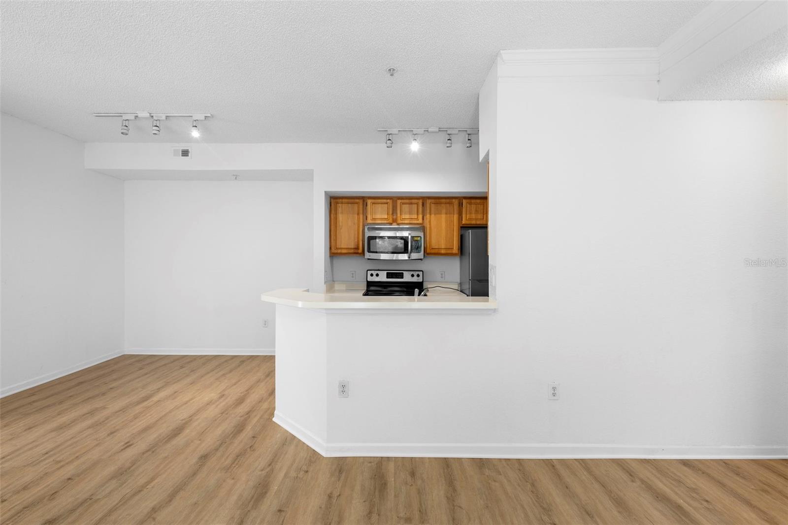 13037 Mulberry Park Dr #529 Property Photo 3
