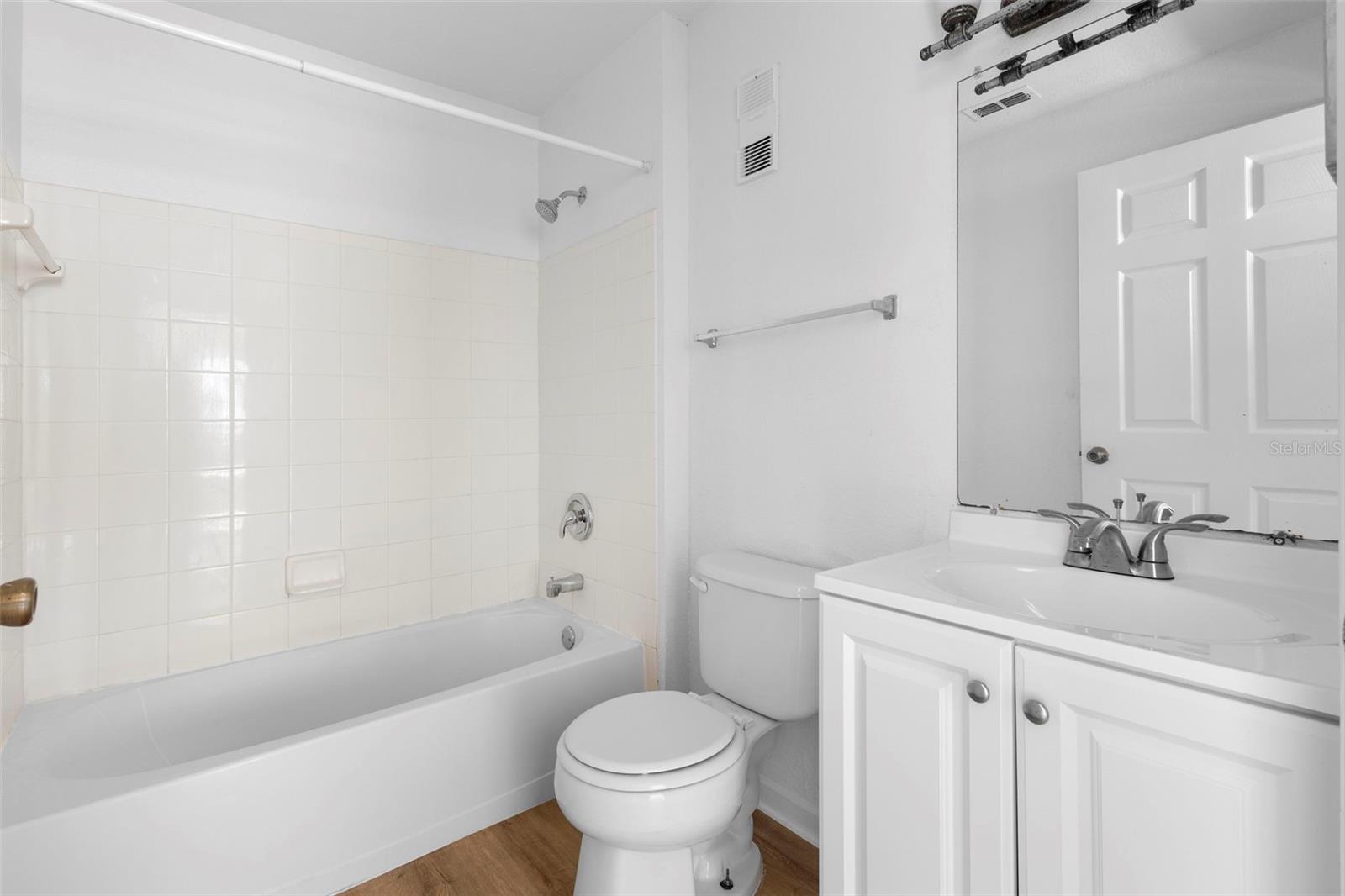 13037 Mulberry Park Dr #529 Property Photo 10