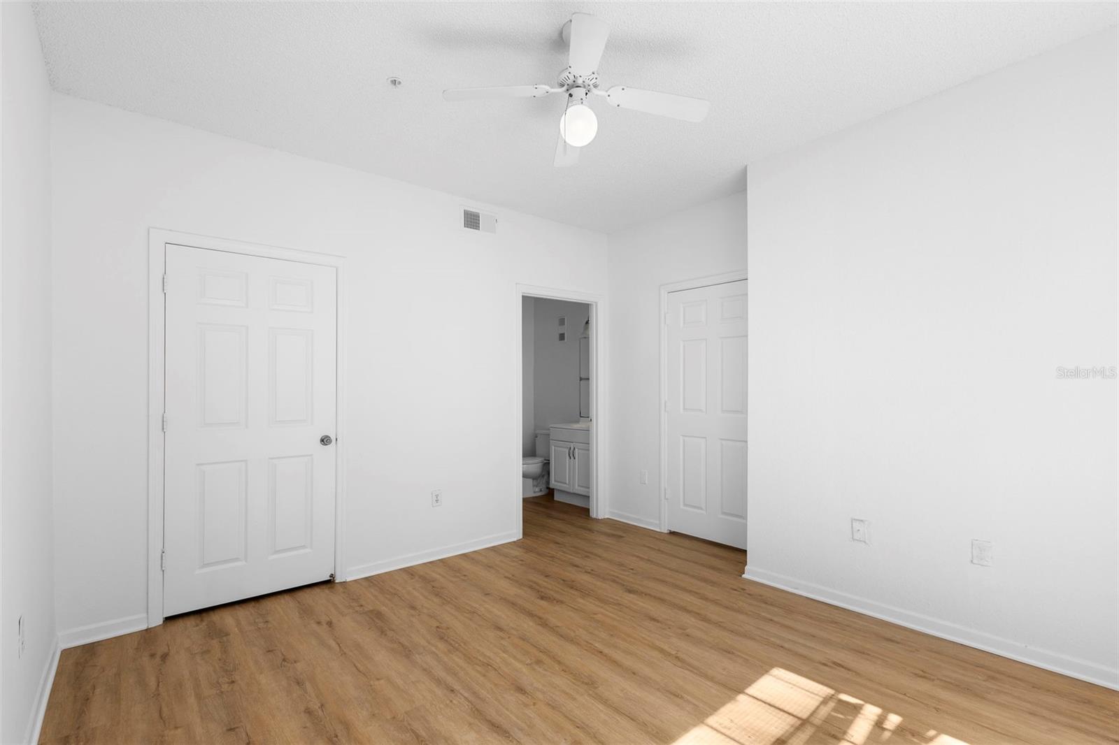 13037 Mulberry Park Dr #529 Property Photo 14