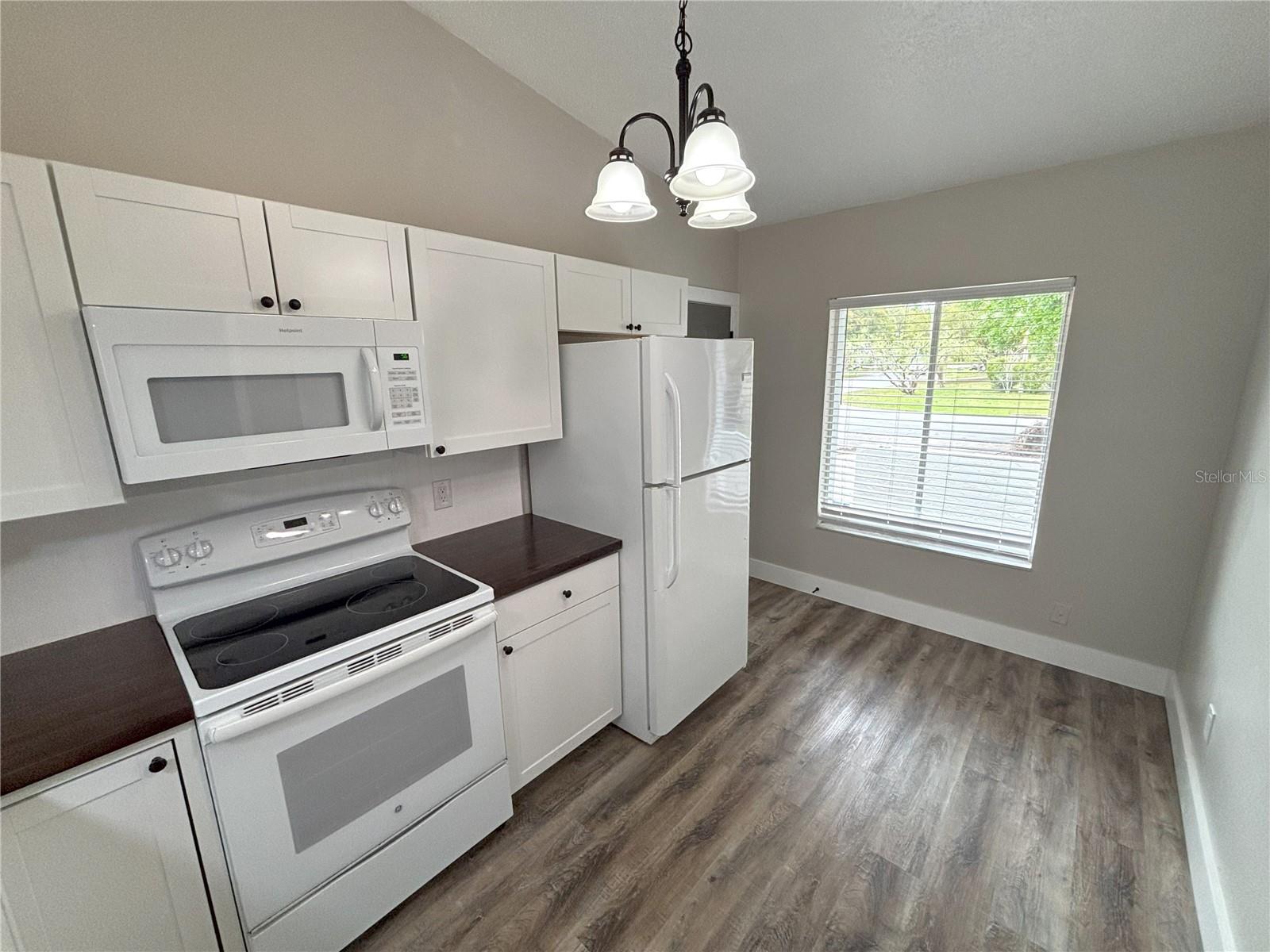 142 Long Leaf Pine Cir Property Photo 6
