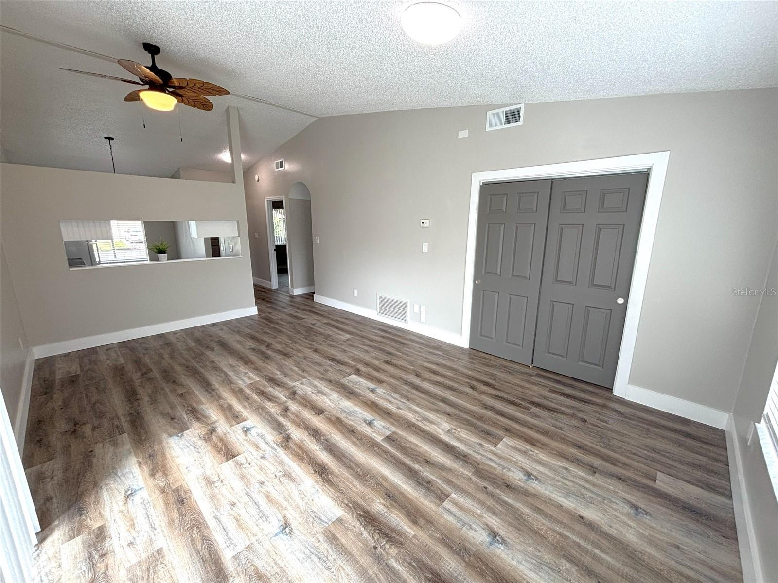 142 Long Leaf Pine Cir Property Photo 9