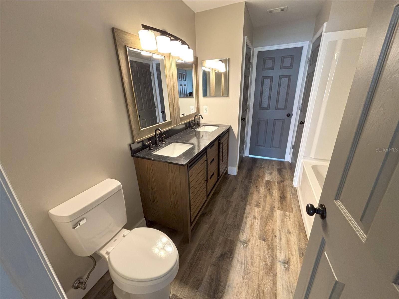 142 Long Leaf Pine Cir Property Photo 18