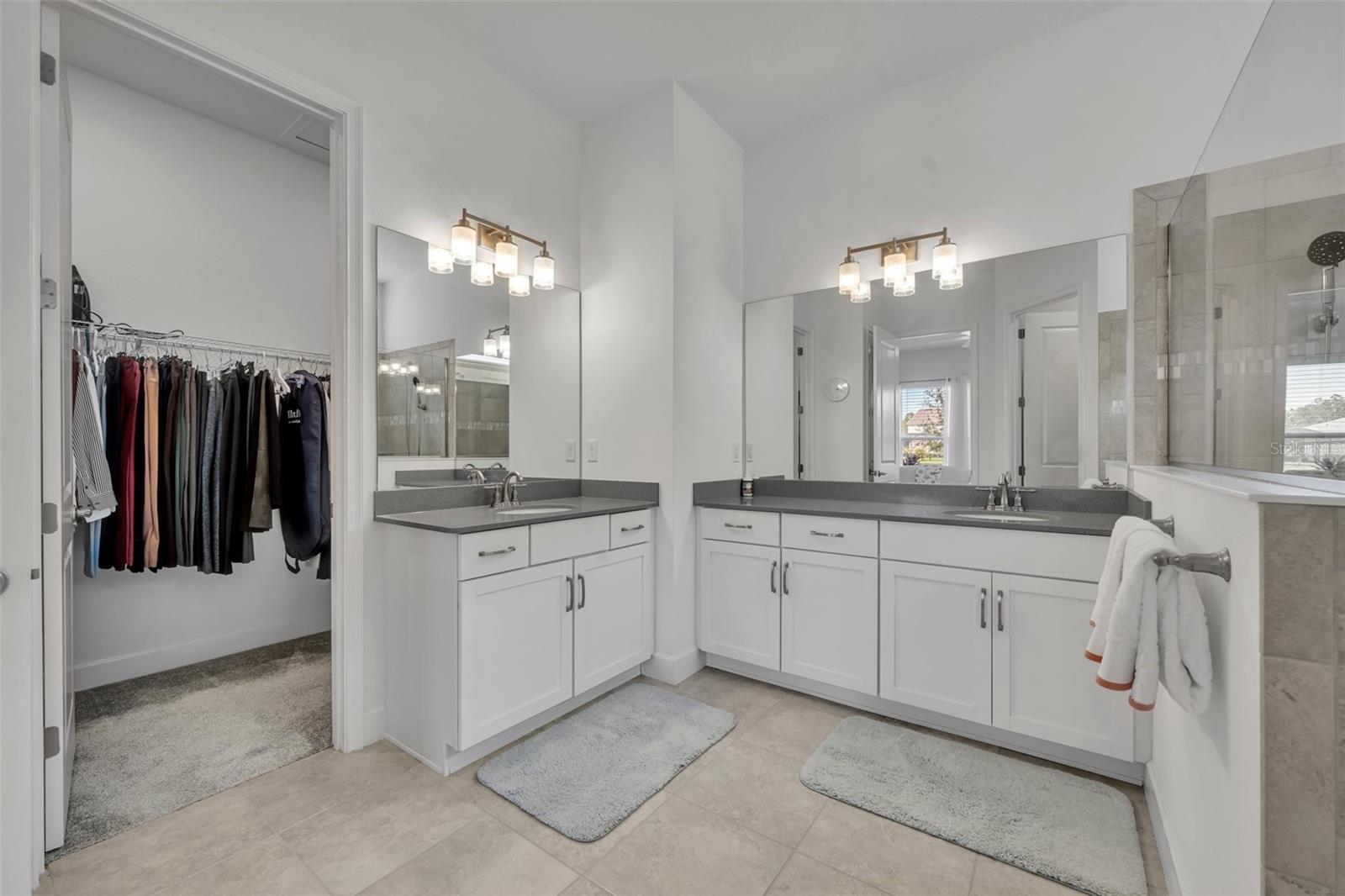 585 Mosaic Blvd Property Photo 20