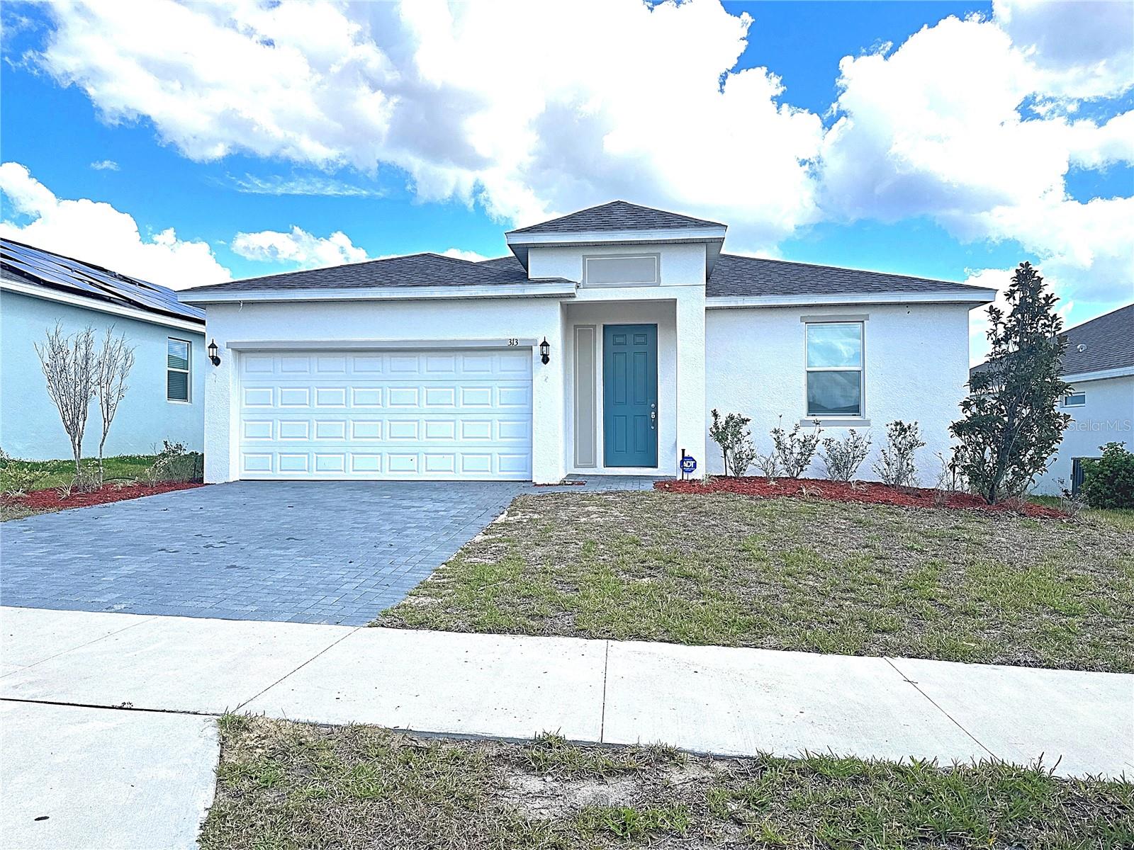 313 Tarpon Bay Blvd Property Photo