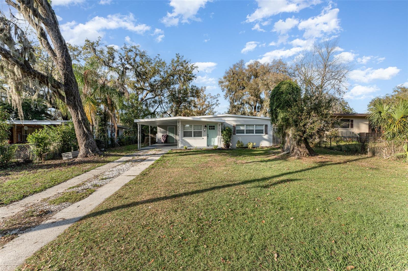 1140 W Seminole Trl Property Photo