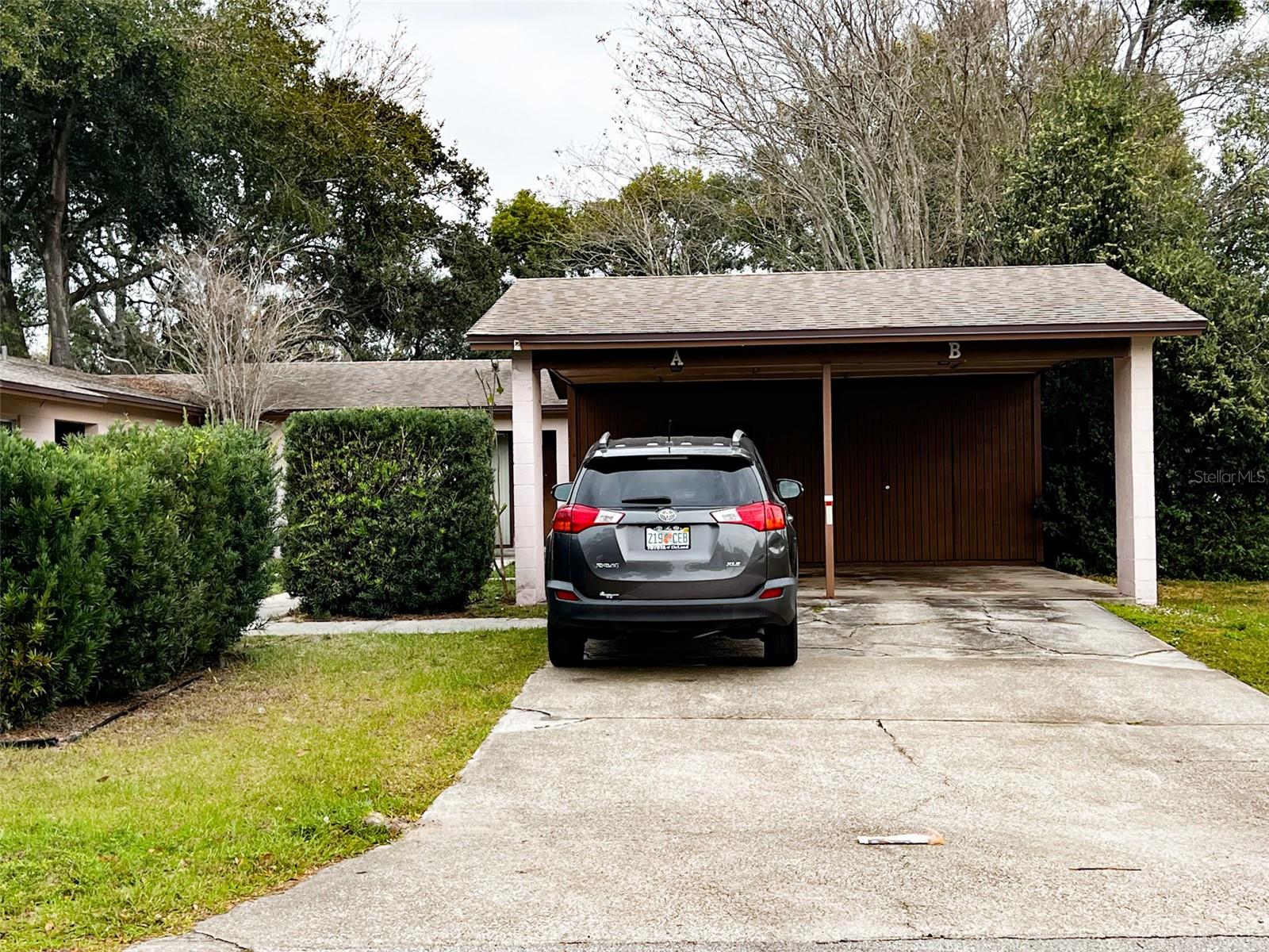366 Diamond St Property Photo 3