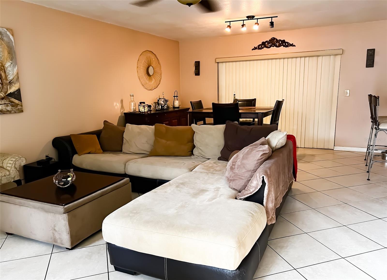 366 Diamond St Property Photo 15