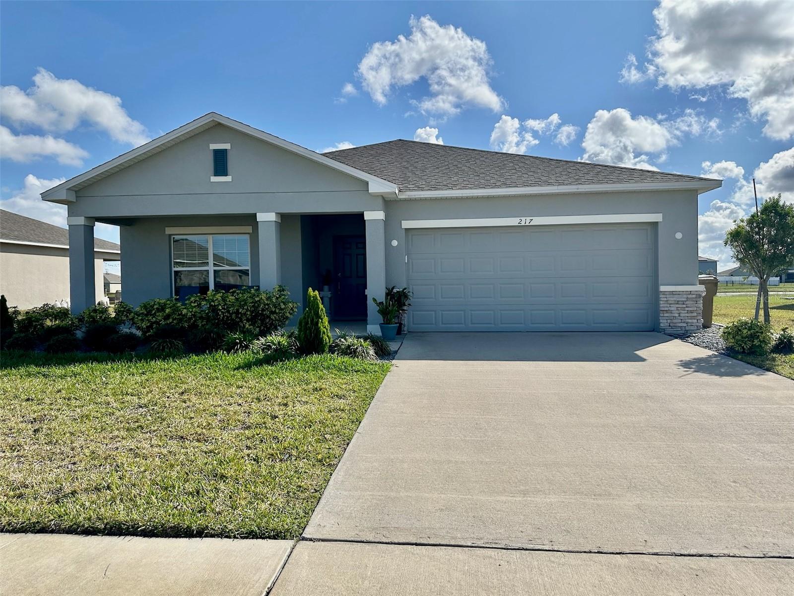 217 Aquamarine Ln Property Photo