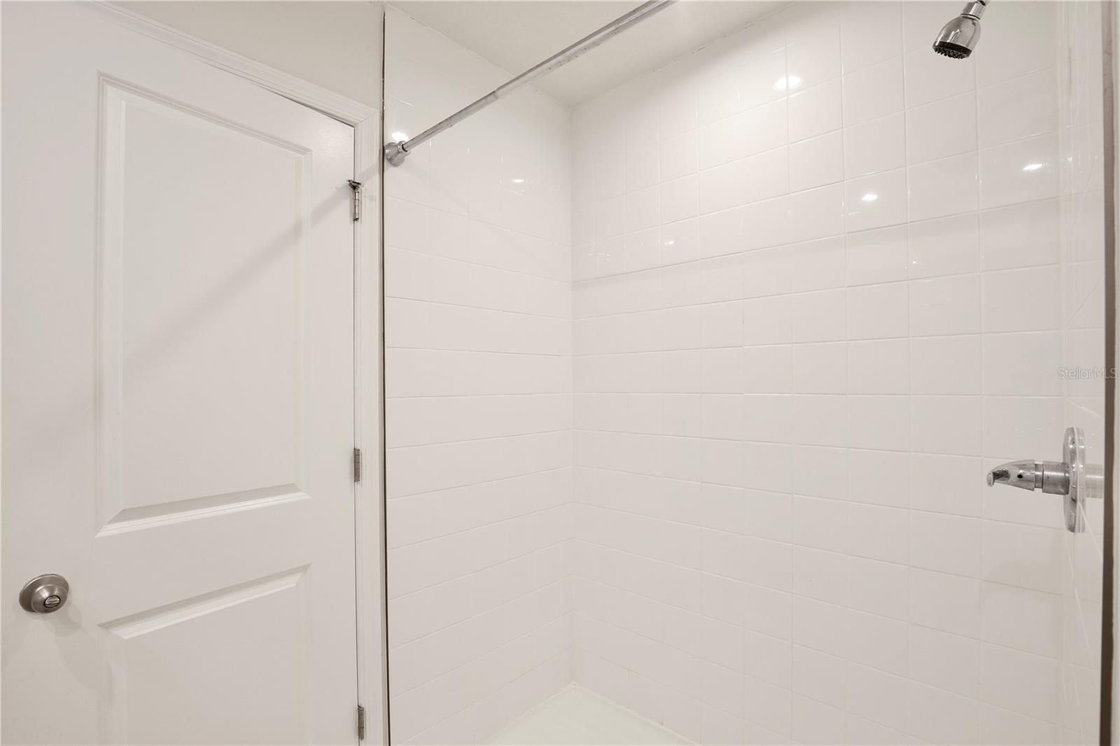 421 Sedgewick Dr Property Photo 16