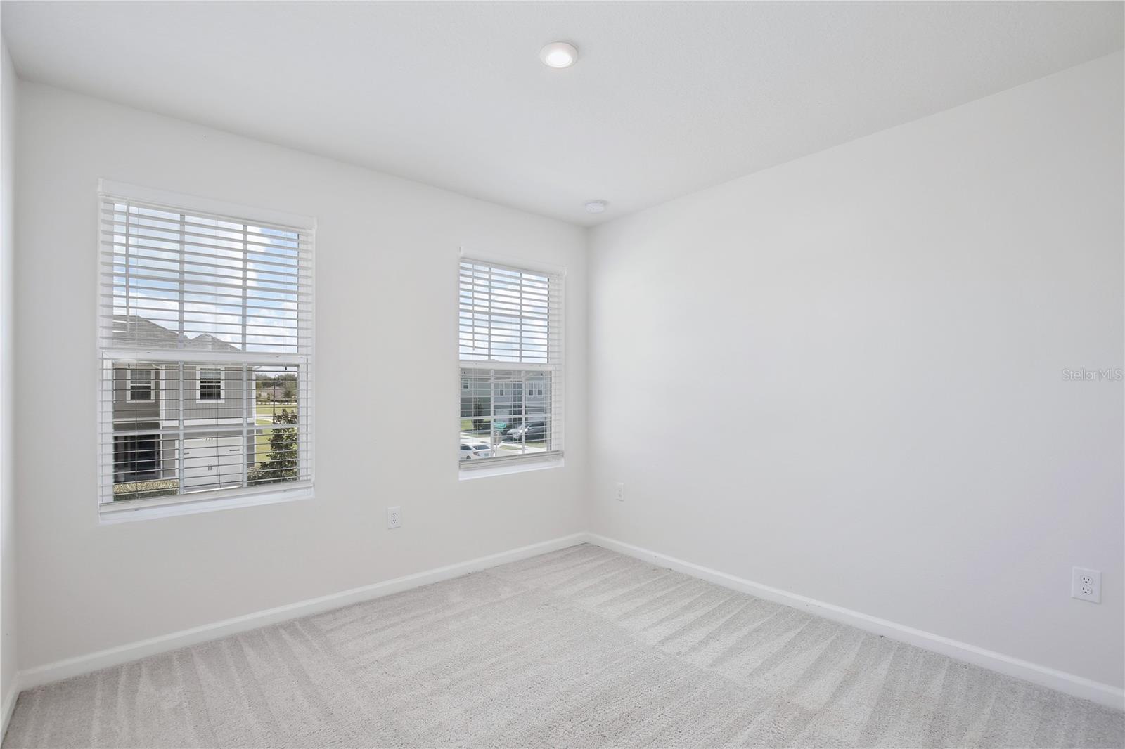 421 Sedgewick Dr Property Photo 21