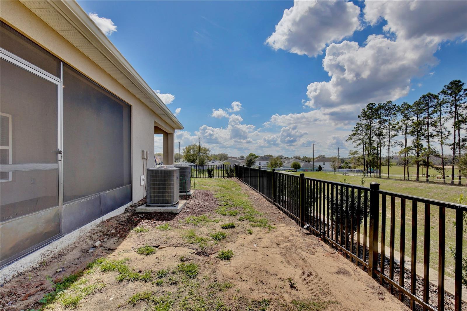 421 Sedgewick Dr Property Photo 28