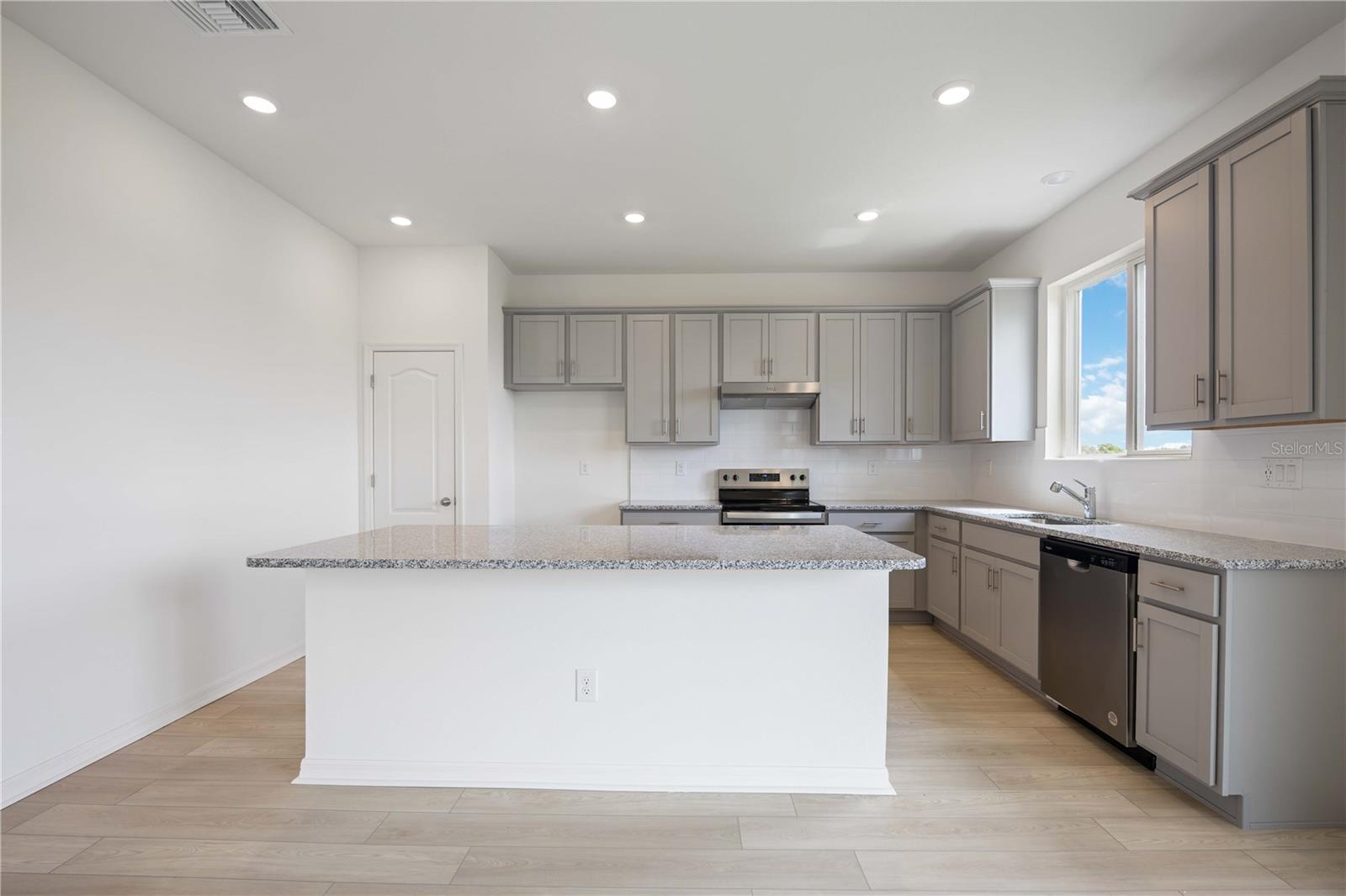 6606 Tortoise Trl Property Photo 3