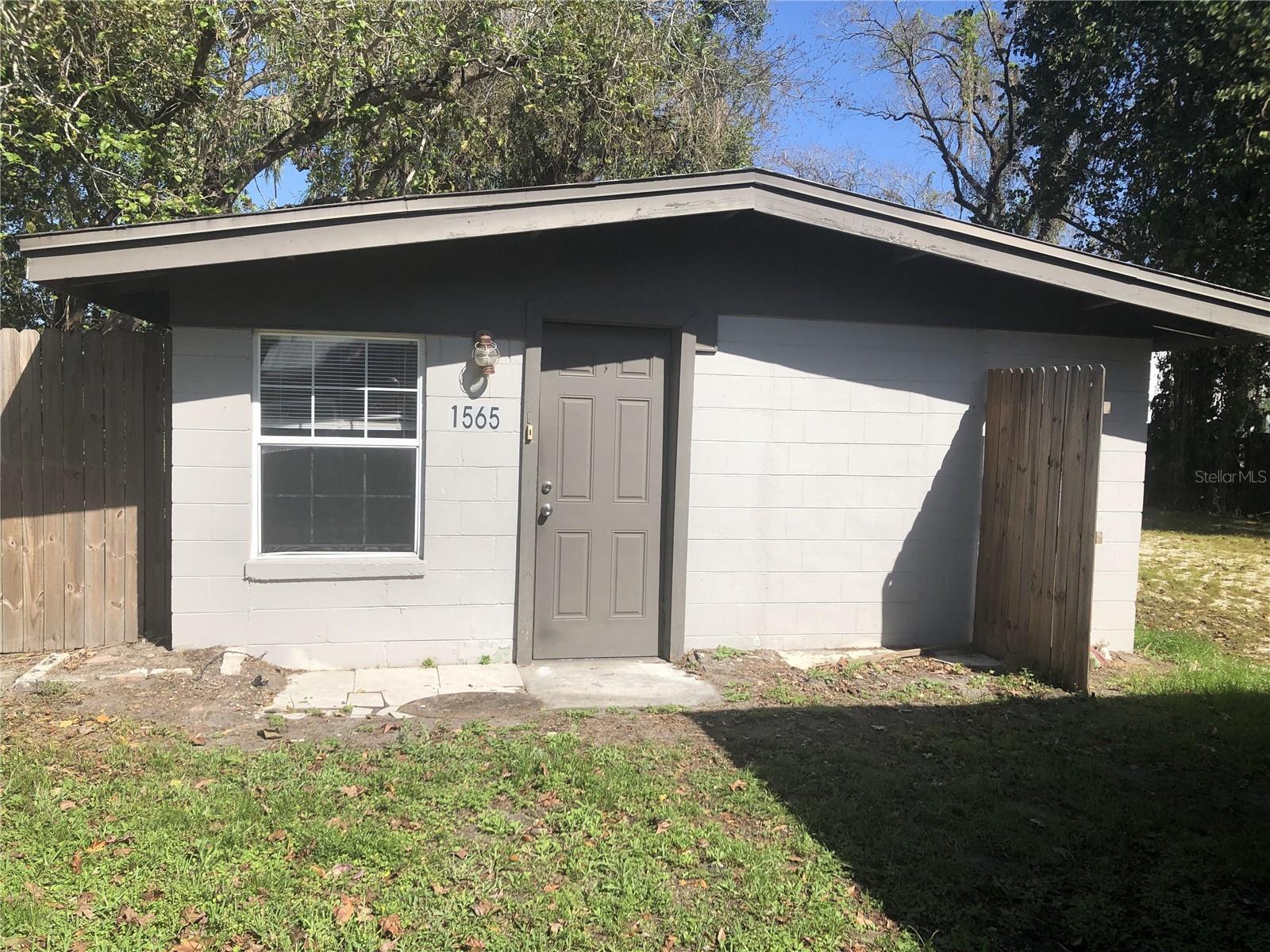 1565 Michigan Ave Property Photo