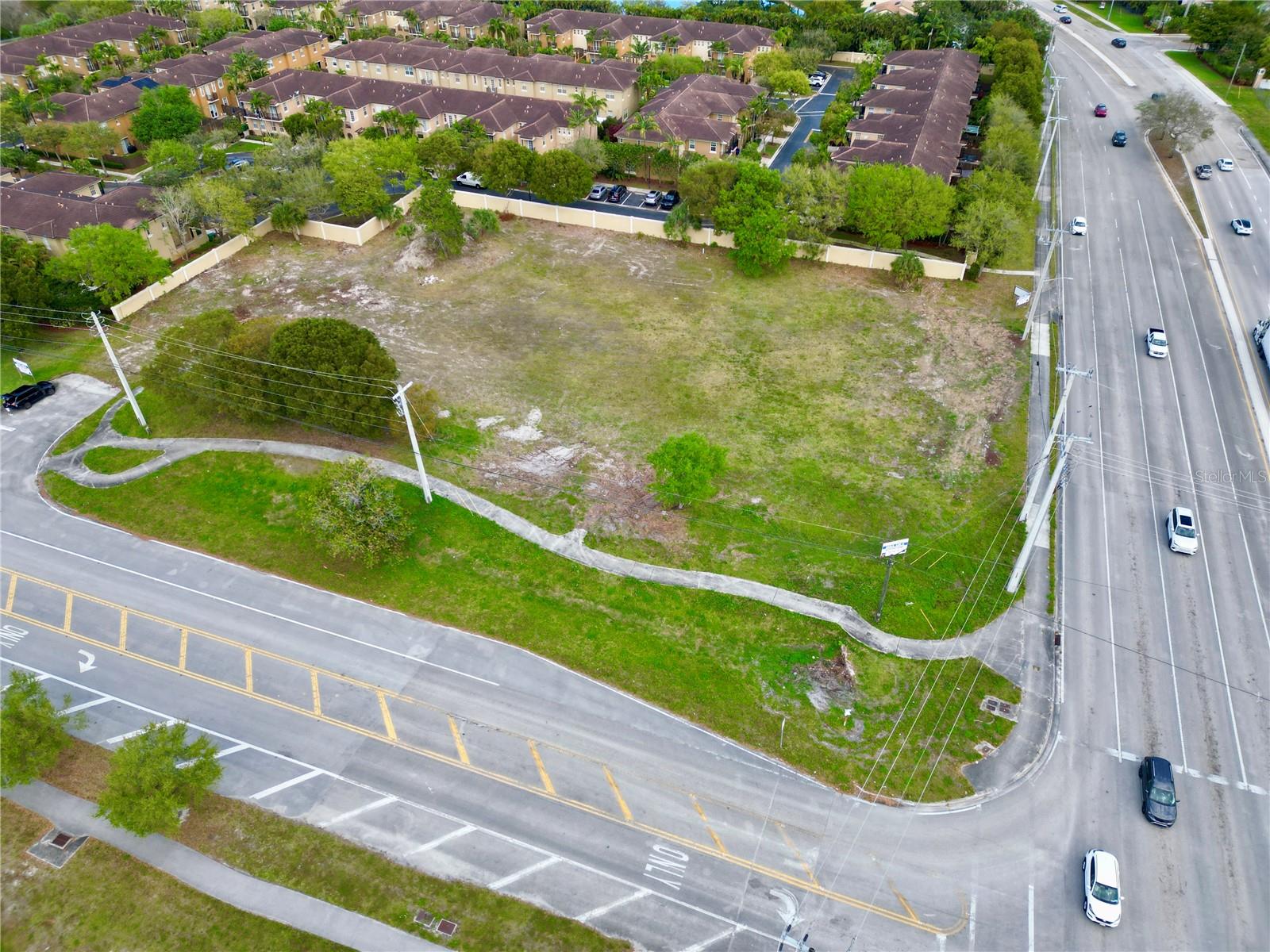 Orange Dr Property Photo 4