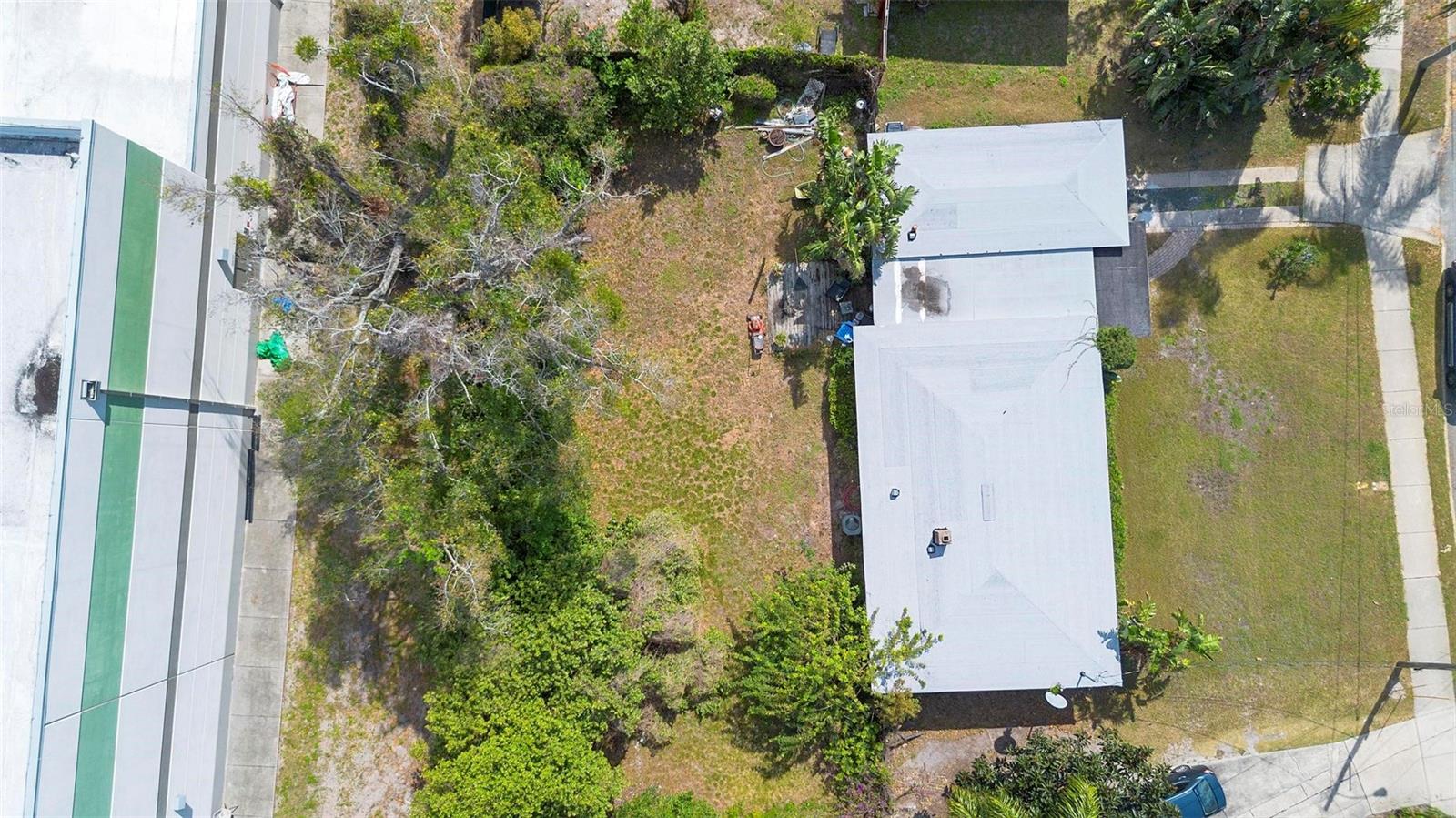 1615 Cole Rd Property Photo 2