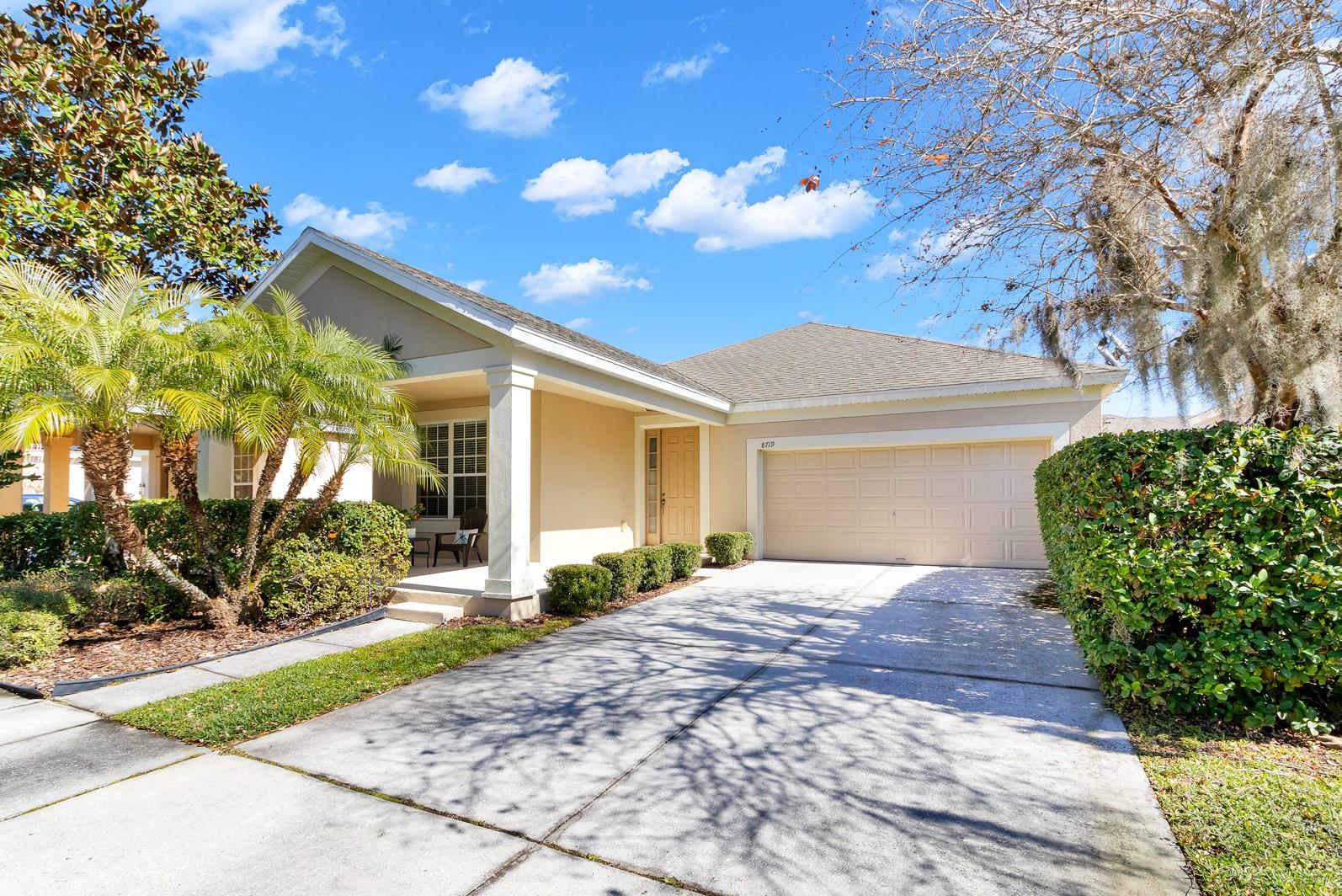 8719 Abbotsbury Dr Property Photo